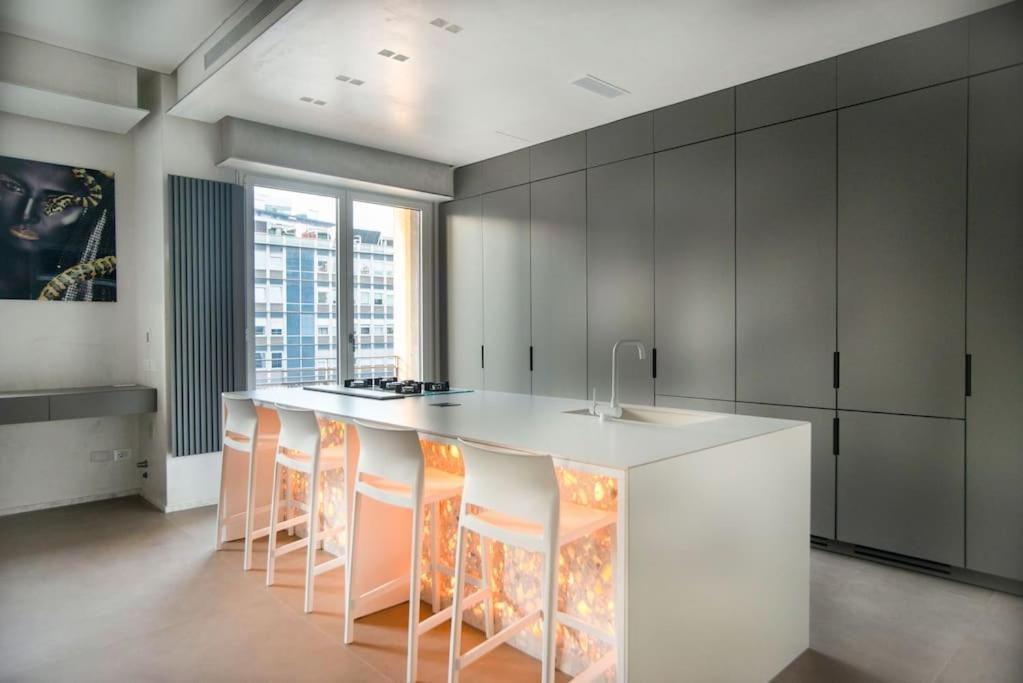 Repubblica Lux Lägenhet Milano Exteriör bild